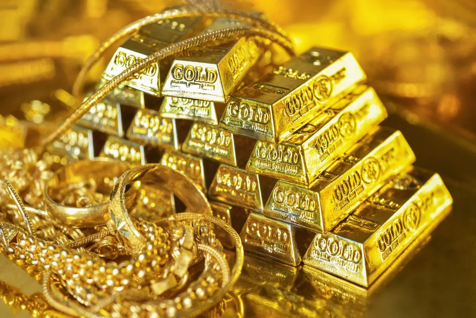 Gold Rate Update: सर्राफा बाजार में गिरावट, खरीदारों के लिए गोल्डन चांस