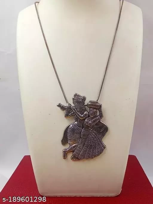 Shimmering Graceful Pendants & Lockets