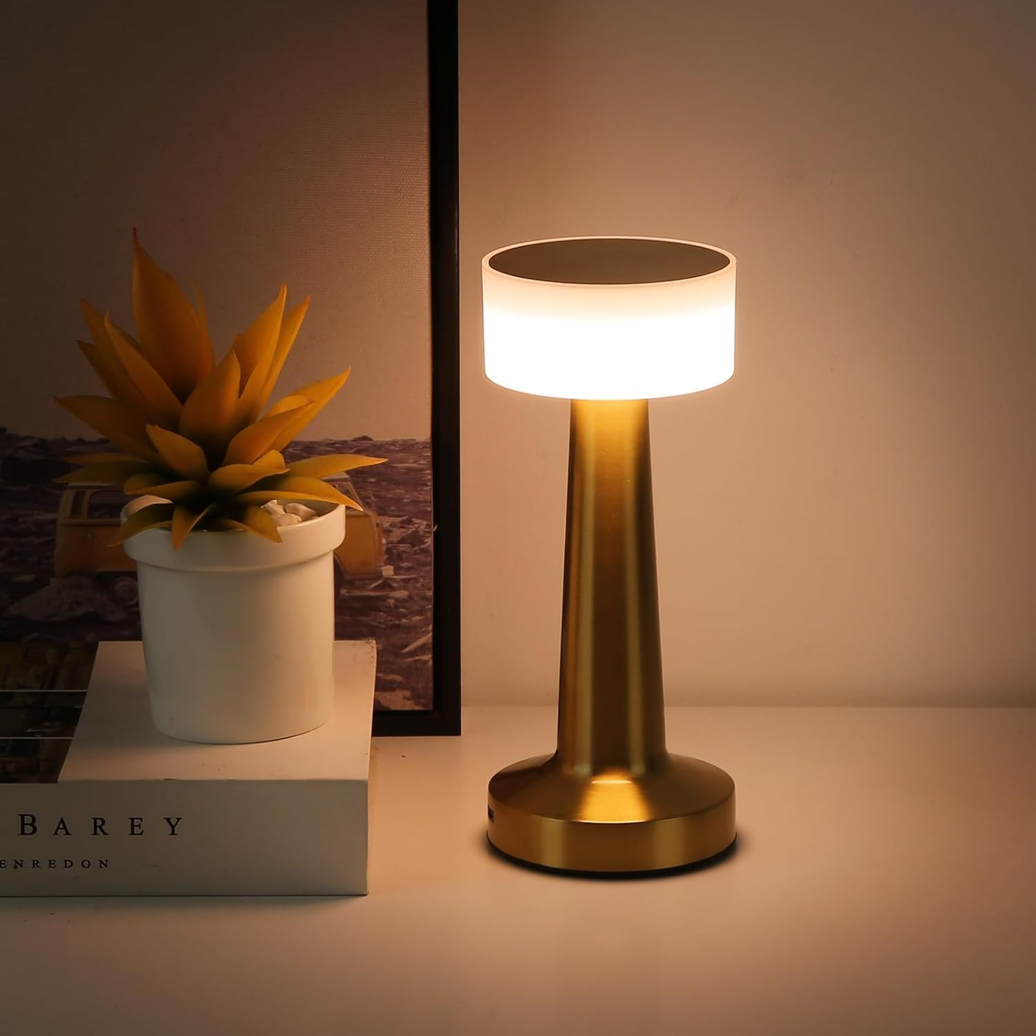 NYRWANA Table Lamp | 2000 mAh Battery | Lamps for Bedroom, Table Lamp for Bedroom, Table Lamp for Living Room, Bedside Lamp, Stepless Dimming, 3 Colour Touch Control - Metal (Gold)