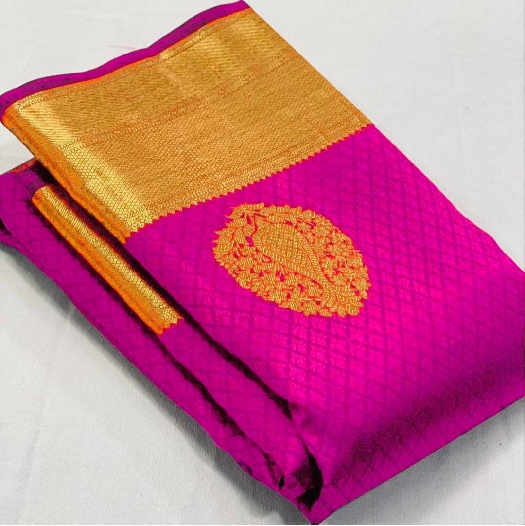 Women's Present Banarasi Soft Lichi Silk Saree