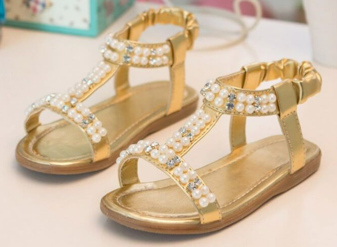 Style your kids with different slippers for various occasions