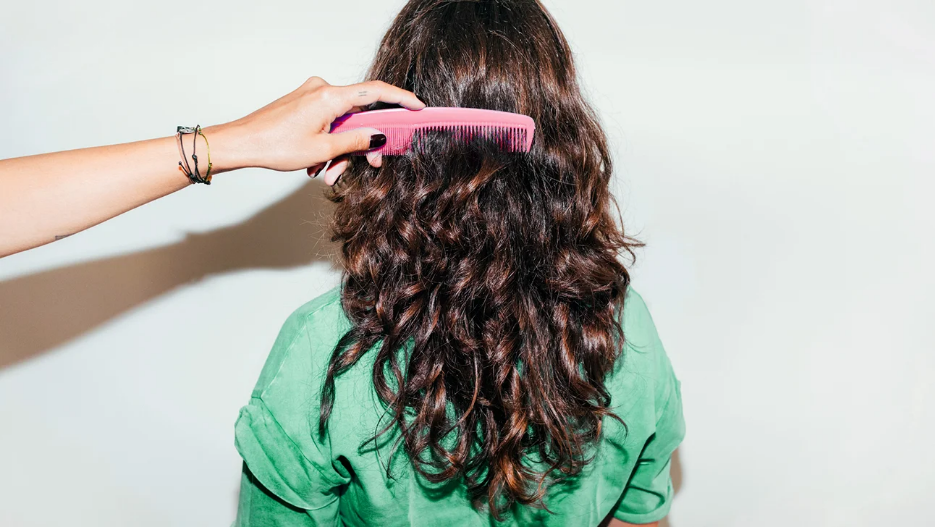 Trouble Managing Curly Hair? These  Home Remedies Will Make Your Job Damn Easy!