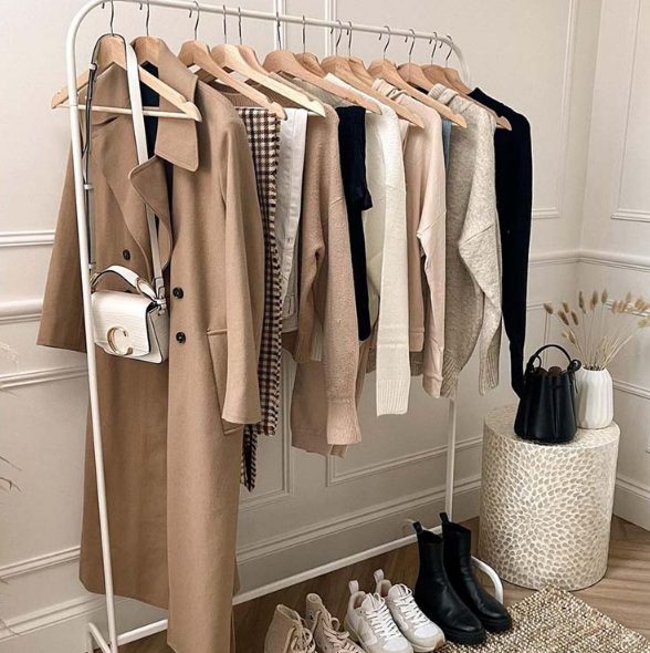 How to Create a Capsule Wardrobe