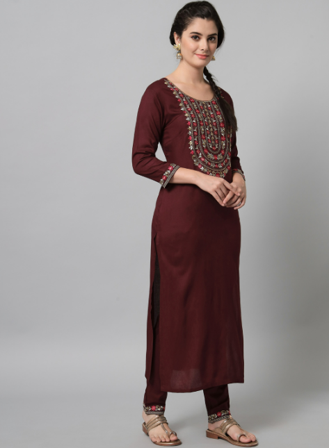 Wine kurta trouser set with dupatta with gold and silver embroidery