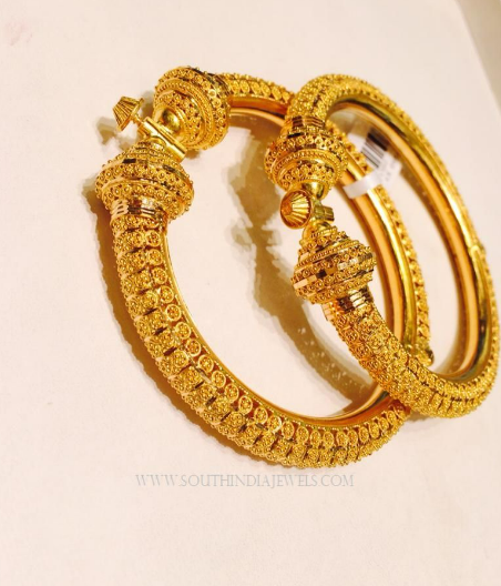 Handcrafted gold plated kundan Studded mina bangle set for women&girls