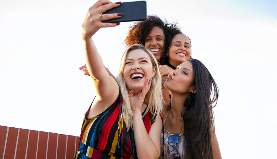 How to Take Amazing Outfit Photos