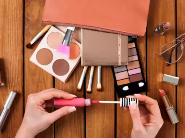 beauty makeup products every girl needs in her bag