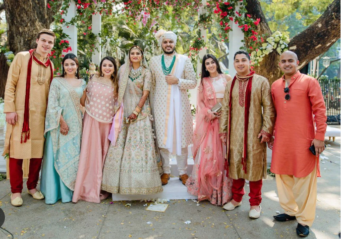 How to Choose the Right Wedding Guest Outfit